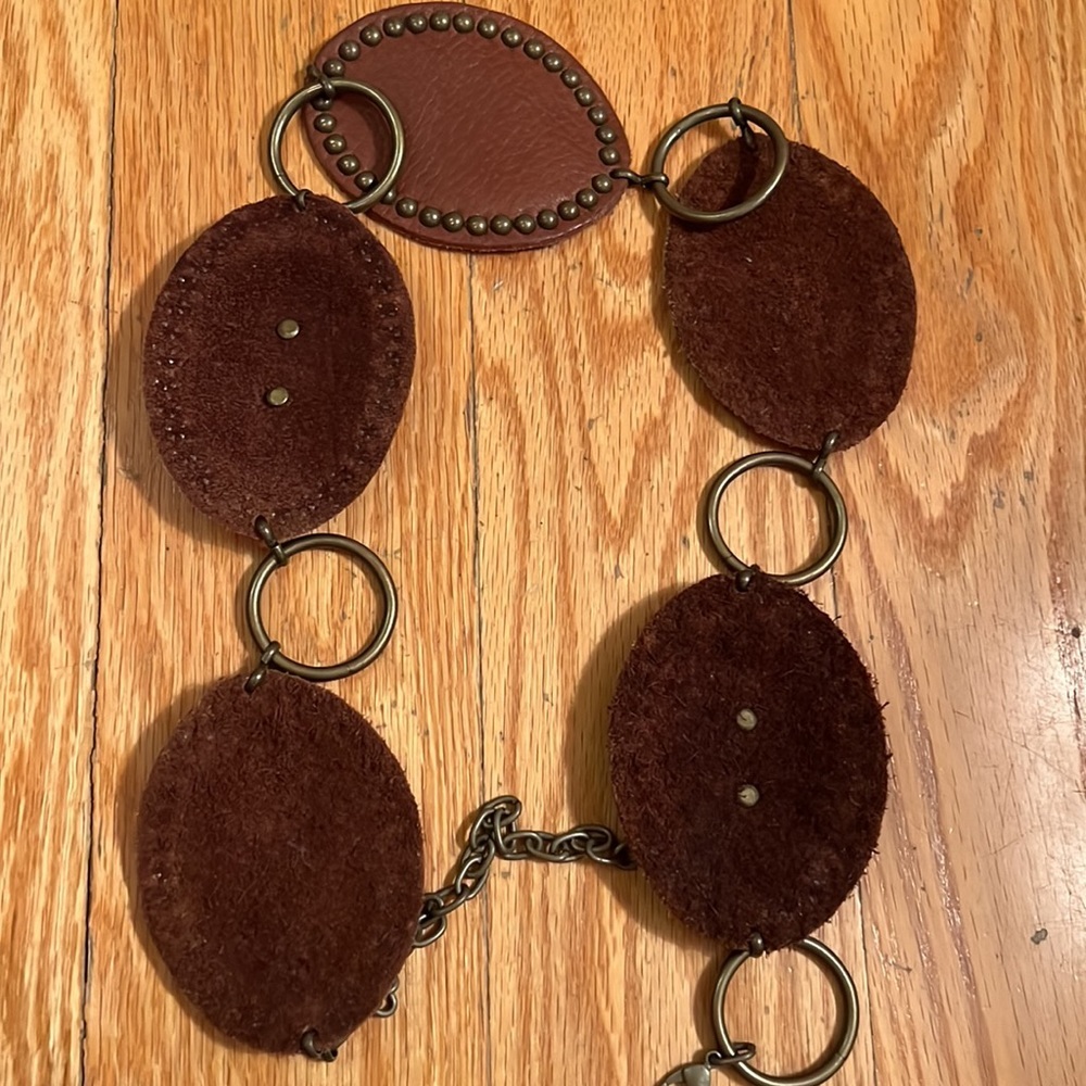 Unique leather chain belt - Picture 3 of 3
